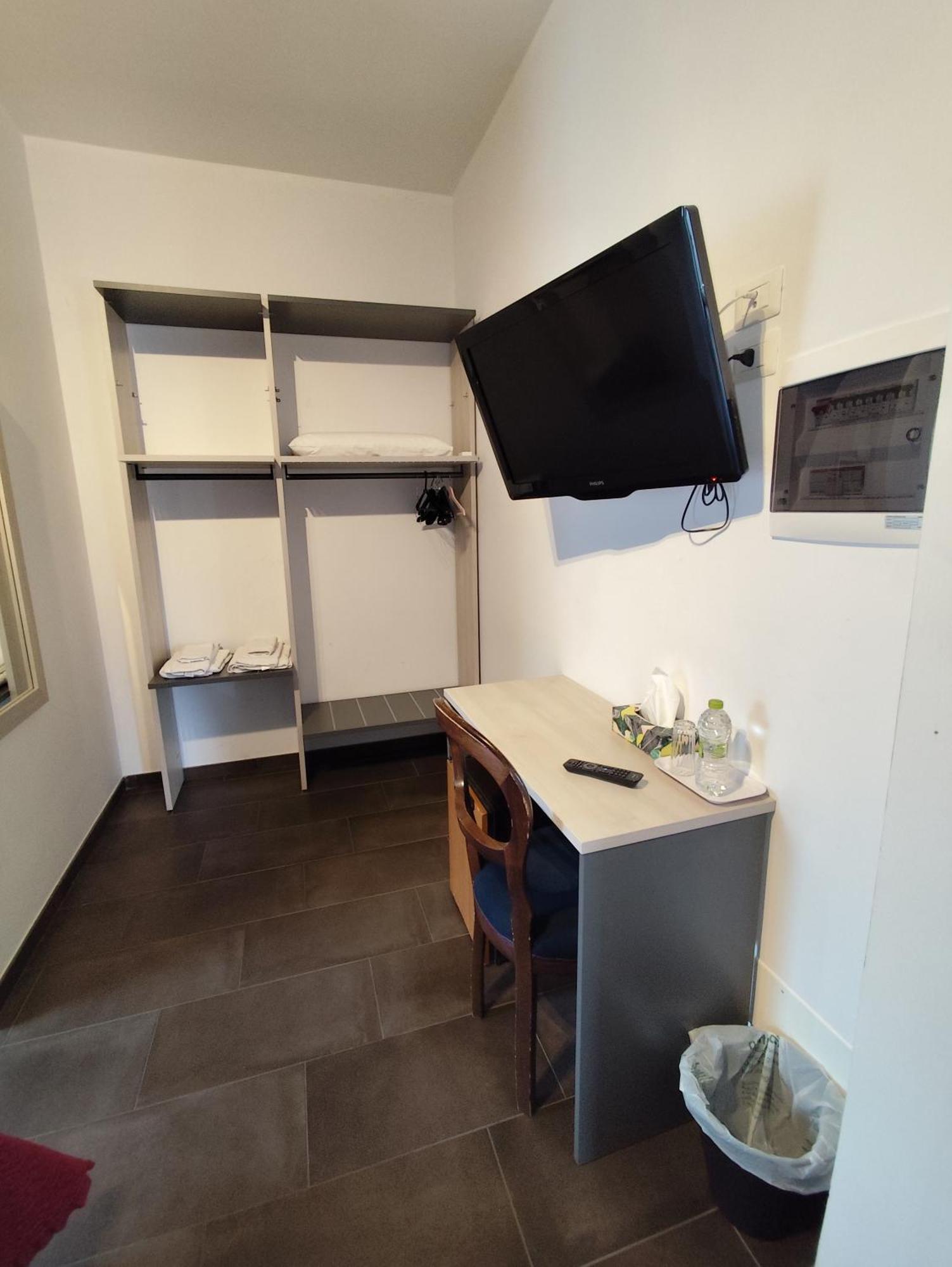Belvedere Rooms Guest House โรม ภายนอก รูปภาพ